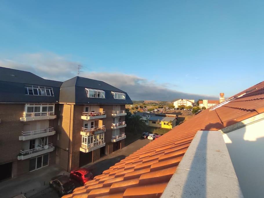 Ferienwohnung Piso En Ajo Con Piscina Comunitaria Exterior foto