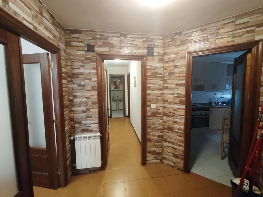Ferienwohnung Piso En Ajo Con Piscina Comunitaria Exterior foto